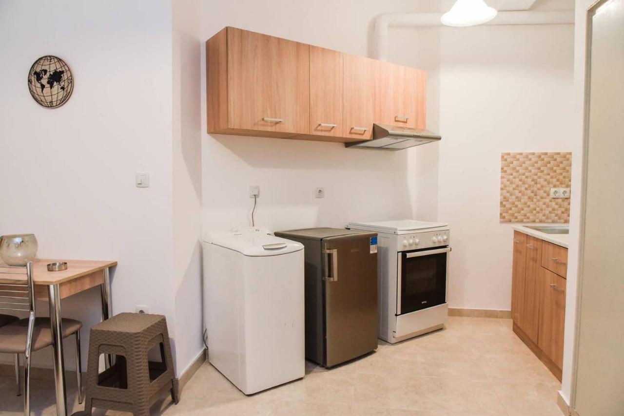Central Studio At Plateia Amerikis 1Bed 2 Pers Apartman Athén Kültér fotó